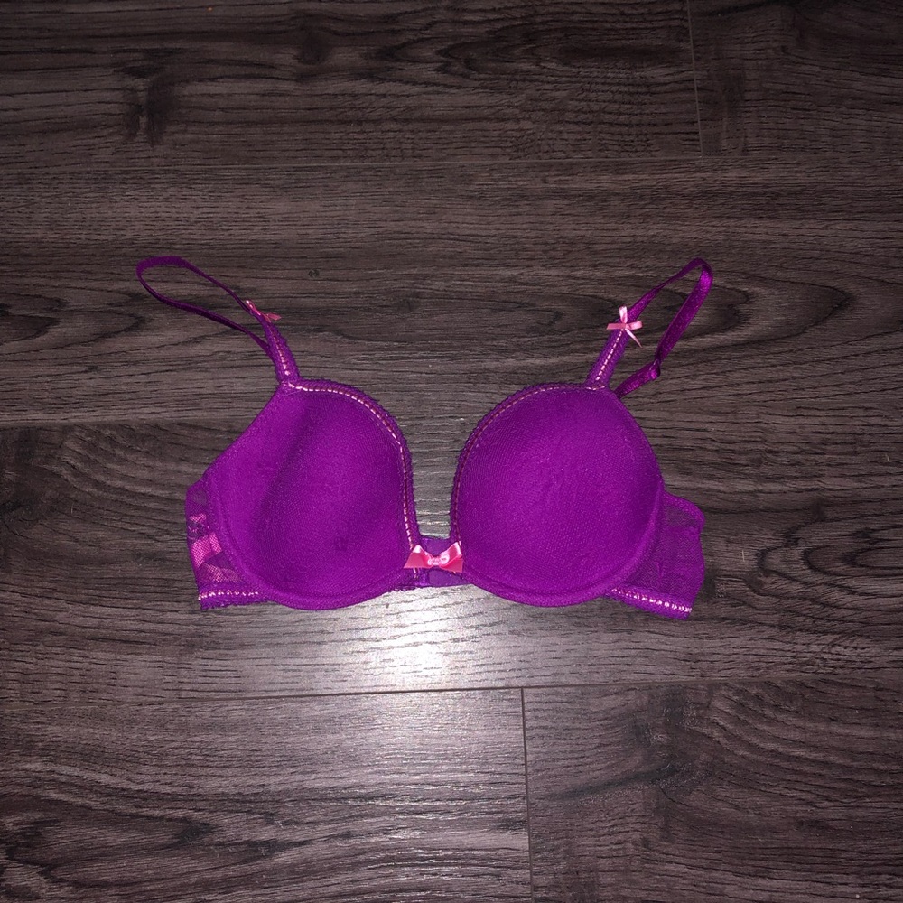 Betsey Johnson Intimates 32c Purple Bra E